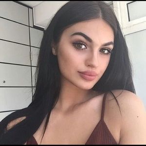 5 packs of eyelashes